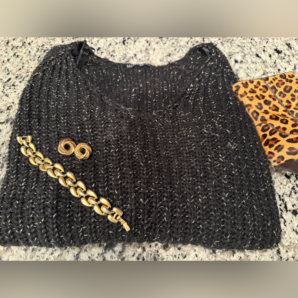 Black Knit V neck Tunic Sweater